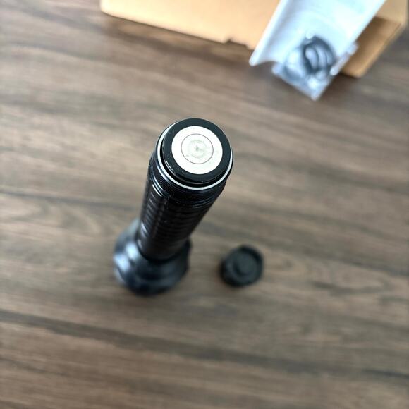 Sofirn SF47T Tactical Thrower Flashlight - 1500lm 1100m - Black - Picture 2 of 2